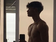 Mate Feher - 19 éves társkereső fotója Mate Feher - 19 éves társkereső fotója